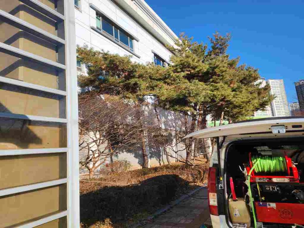 용산구 건물 외부 고압세척 작업